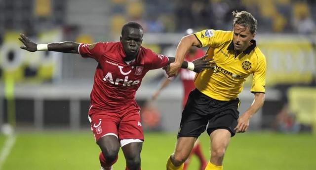 些保险公司 些保险公司